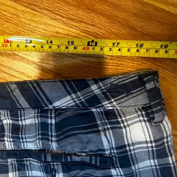 Tommy Bahama Mens Plaid Shorts Size 38 Linen Cotton Blend Blue White - Picture 9 of 9